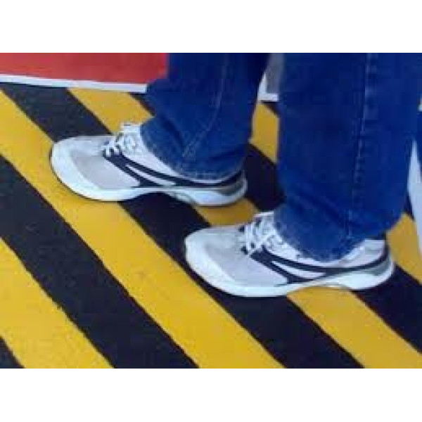 Vopsea Antiderapanta Neagra - Spray 500ml