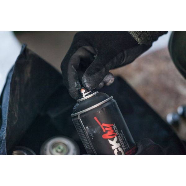 Spray Vopsea Black, 9050 Blackout, Montana, 400 ml