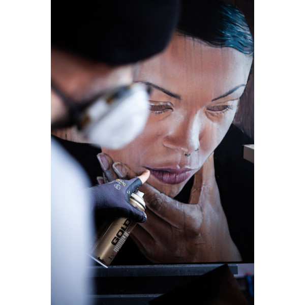 Gold Colors G7030 Iron Curtain, Montana, 400 ml