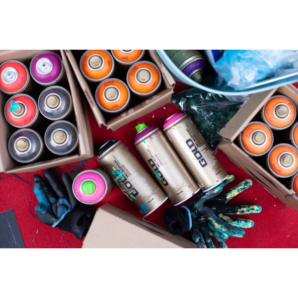 Gold Colors G7030 Iron Curtain, Montana, 400 ml